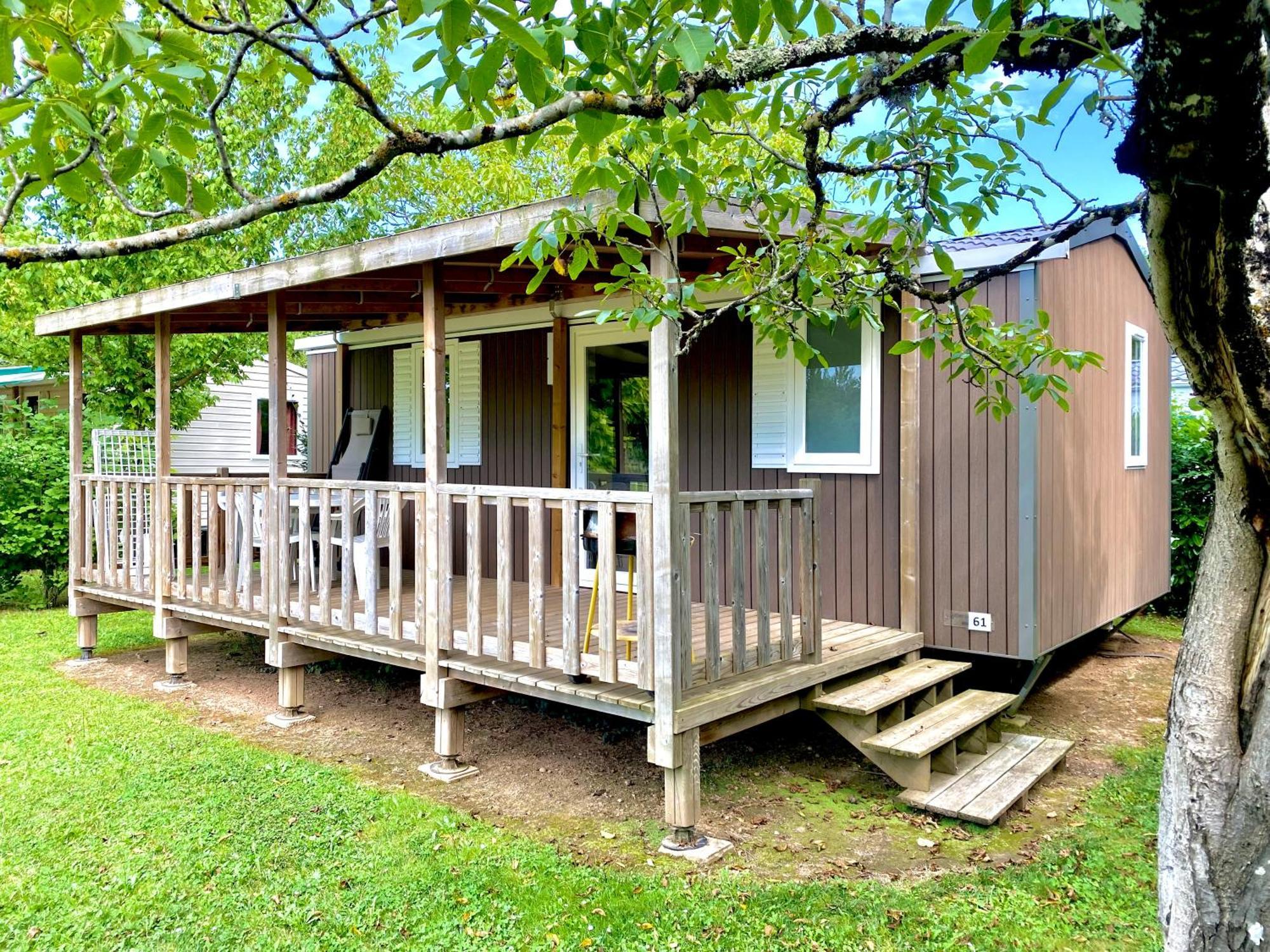 Camping La Ferme De Perdigat Limeuil Esterno foto