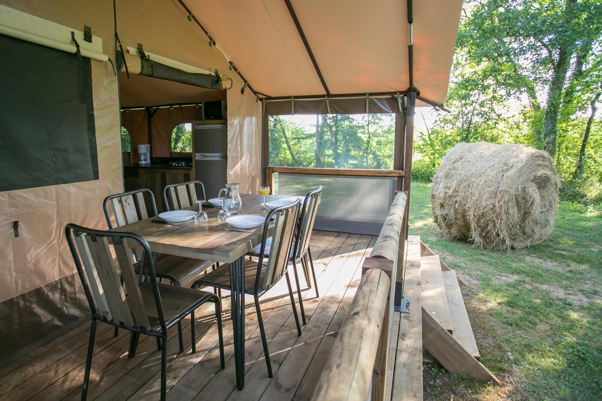 Camping La Ferme De Perdigat Limeuil Esterno foto