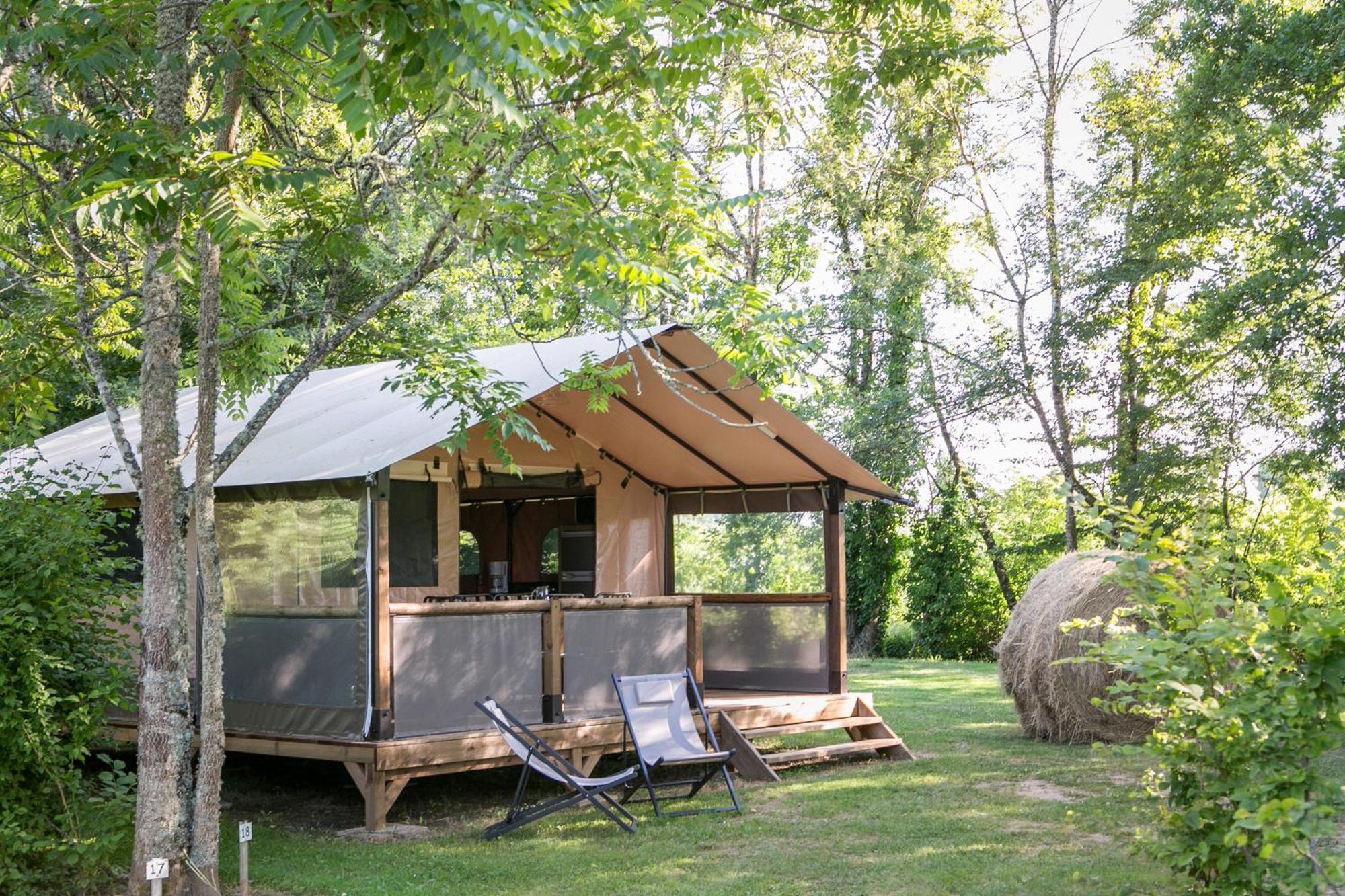 Camping La Ferme De Perdigat Limeuil Esterno foto