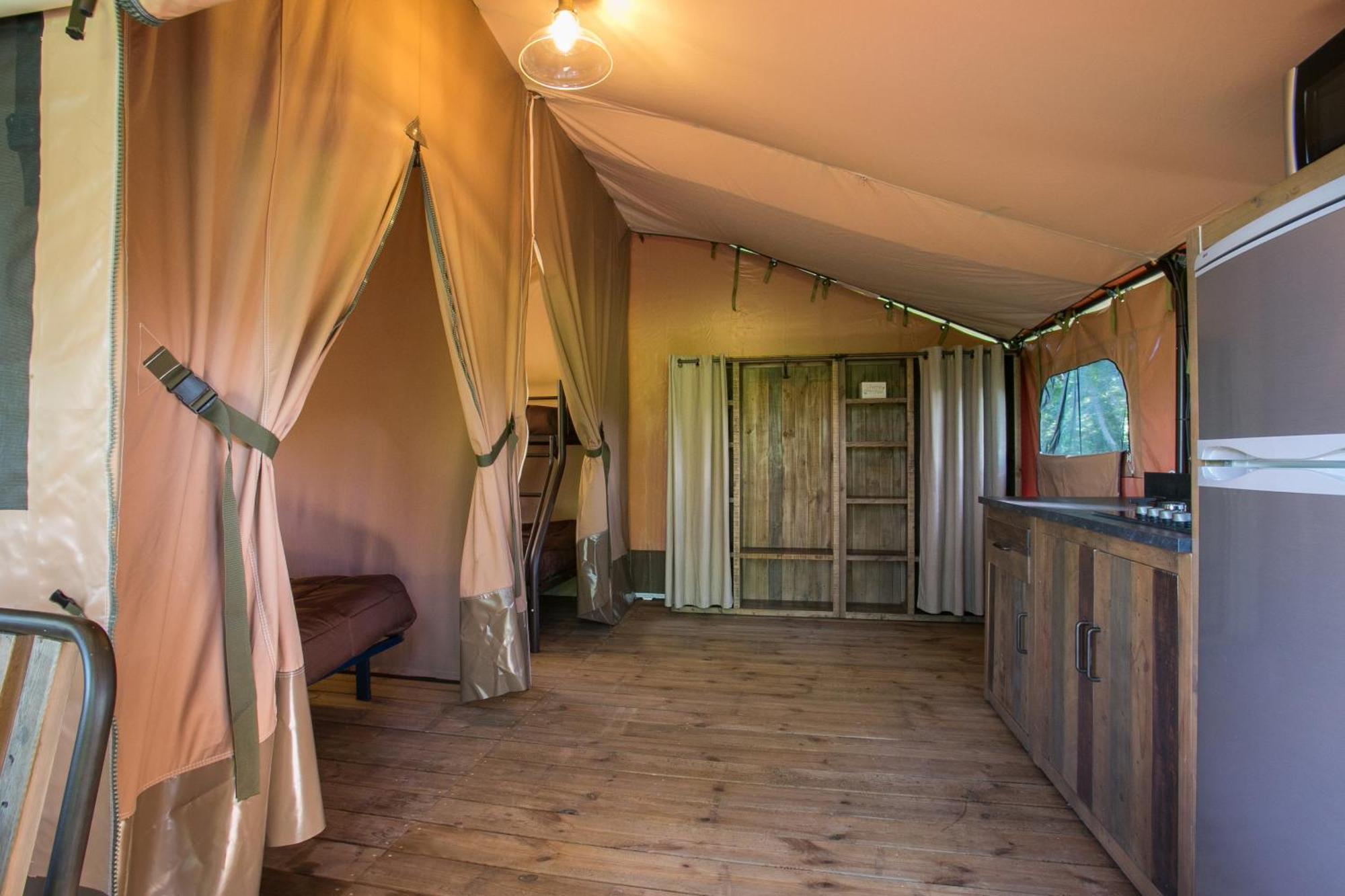 Camping La Ferme De Perdigat Limeuil Esterno foto